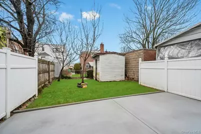 8809 208th Street, Queens Village, NY 11427 - Photo 25