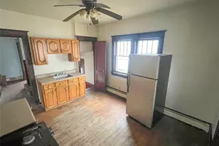 44 S Grand Ave, Poughkeepsie, NY 12603 - Photo 3