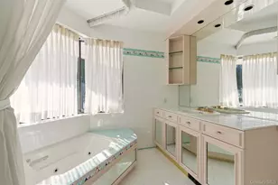 101 Wheatley Rd, Old Westbury, NY 11568 - Photo 29