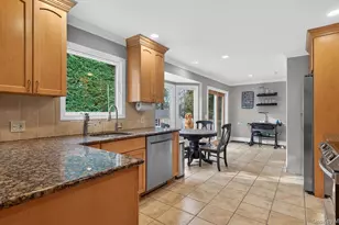 18 Canterbury Ln, Nesconset, NY 11767 - Photo 15