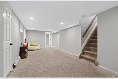 18 Canterbury Lane, Nesconset, NY 11767 - Photo 27