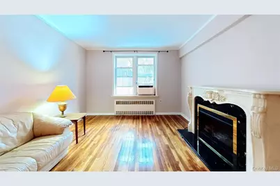 64-35 Yellowstone Boulevard #6H, Forest Hills, NY 11375 - Photo 1