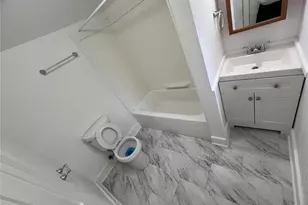 493 Munsell Rd, Patchogue, NY 11772 - Photo 9