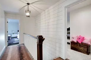 220 Mimosa Dr, East Hills, NY 11576 - Photo 19