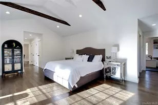 220 Mimosa Dr, East Hills, NY 11576 - Photo 25