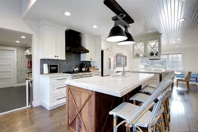 220 Mimosa Drive, East Hills, NY 11576 - Photo 15