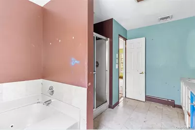 34 Andys Lane, Eastport, NY 11941 - Photo 15