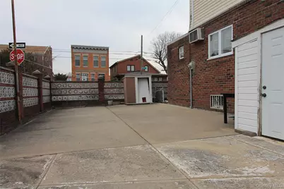 66-41 Gray Street, Middle Village, NY 11379 - Photo 17