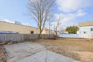 62 Westend Ave, Freeport, NY 11520 - Photo 17