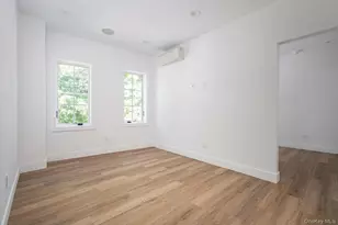 270 Garden St, Roslyn Heights, NY 11577 - Photo 5