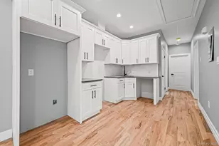 118-11 Lakeview Blvd, Jamaica, NY 11434 - Photo 17