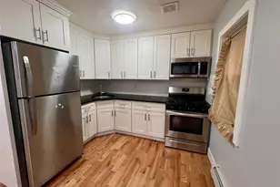 305A Beach 88th St, Rockaway Beach, NY 11693 - Photo 3