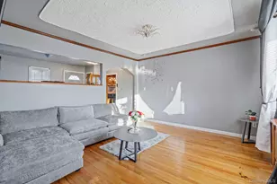 79 Centerwood St, West Babylon, NY 11704 - Photo 9