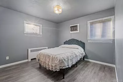 79 Centerwood Street, West Babylon, NY 11704 - Photo 15