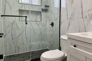 117-16 205th St, Saint Albans, NY 11412 - Photo 9