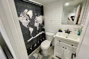 117-16 205th St, Saint Albans, NY 11412 - Photo 11