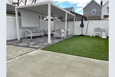 117-16 205th Street, Saint Albans, NY 11412 - Photo 15