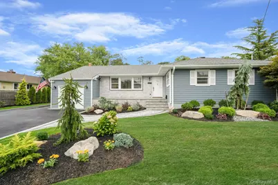 827 Aberdeen Road, Bay Shore, NY 11706 - Photo 1
