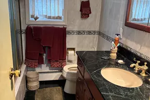 606 Blair Dr, Westbury, NY 11590 - Photo 3