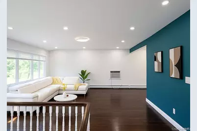 18 Park Drive E, Syosset, NY 11791 - Photo 3