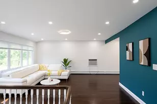 18 Park Dr E, Syosset, NY 11791 - Photo 3