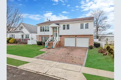 105 Arlington Street, Mineola, NY 11501 - Photo 3