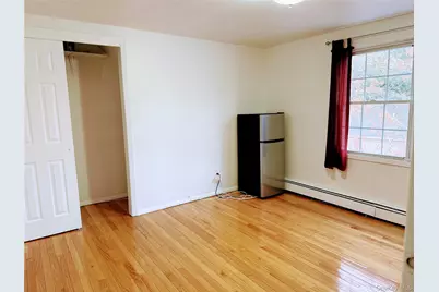 7 Grange Street #2nd Floor, Huntington, NY 11743 - Photo 5