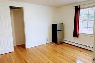 7 Grange St, Huntington, NY 11743 - Photo 5