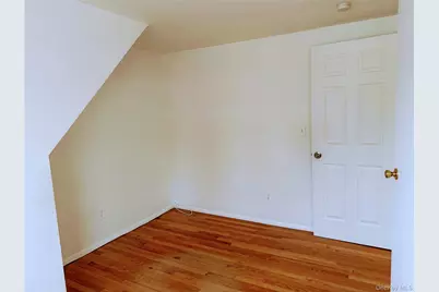 7 Grange Street #2nd Floor, Huntington, NY 11743 - Photo 13