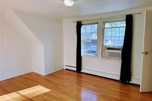 7 Grange St, Huntington, NY 11743 - Photo 11