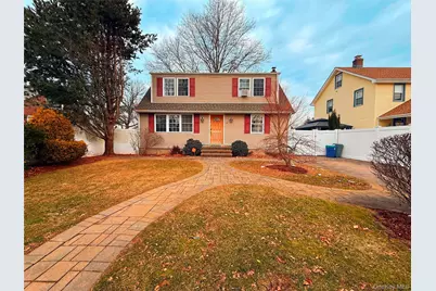 7 Grange Street #2nd Floor, Huntington, NY 11743 - Photo 1