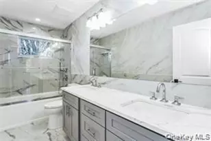 9 Briggs St, Hicksville, NY 11801 - Photo 21