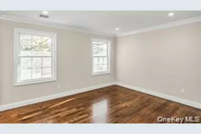 9 Briggs Street, Hicksville, NY 11801 - Photo 15