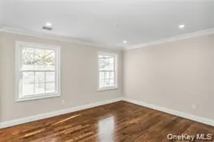 9 Briggs St, Hicksville, NY 11801 - Photo 15