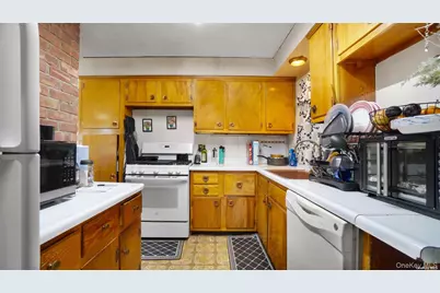 11 Norman Drive, Centereach, NY 11720 - Photo 7