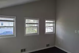 50 Ann Dr E, Freeport, NY 11520 - Photo 11