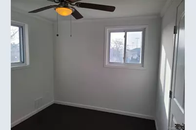 50 Ann Drive E, Freeport, NY 11520 - Photo 19