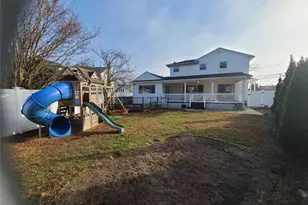 50 Ann Dr E, Freeport, NY 11520 - Photo 25