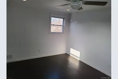 50 Ann Drive E, Freeport, NY 11520 - Photo 17