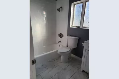 50 Ann Drive E, Freeport, NY 11520 - Photo 19