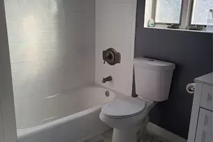 50 Ann Dr E, Freeport, NY 11520 - Photo 19