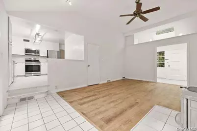93 Seton Drive, New Rochelle, NY 10804 - Photo 9