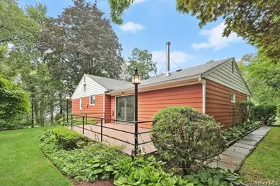 93 Seton Drive, New Rochelle, NY 10804 - Photo 27