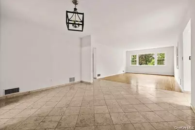 93 Seton Drive, New Rochelle, NY 10804 - Photo 11