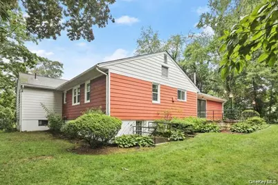 93 Seton Drive, New Rochelle, NY 10804 - Photo 29