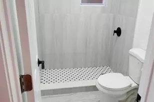 89-25 209th St, Queens Village, NY 11427 - Photo 9