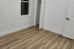 89-25 209th St, Queens Village, NY 11427 - Photo 11