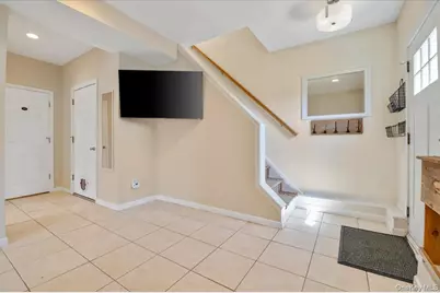 25 Gardners Lane #A, Hampton Bays, NY 11946 - Photo 5