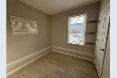 25 Gardners Lane #A, Hampton Bays, NY 11946 - Photo 7