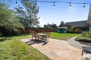 25 Gardners Ln, Hampton Bays, NY 11946 - Photo 3